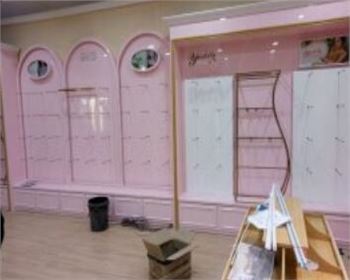 河南烤漆展柜更好的設(shè)計(jì)才能吸引更多的消費(fèi)者